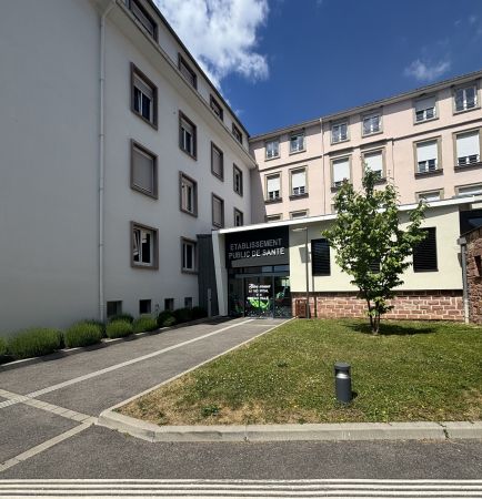 Entr  e HOPITAL